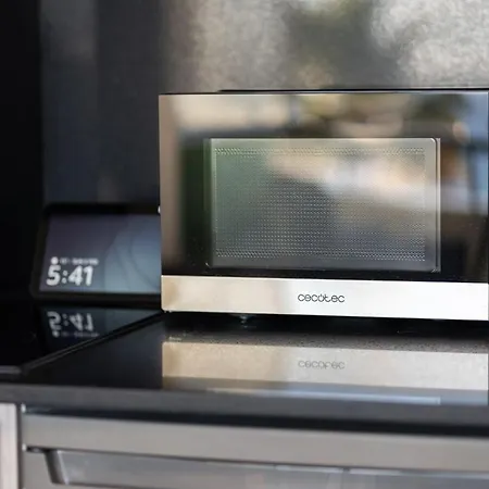 Beachfront With Stunning Sea Views Apartament