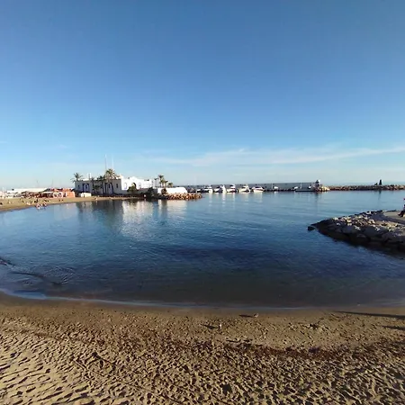 Beachfront With Stunning Sea Views Appartement