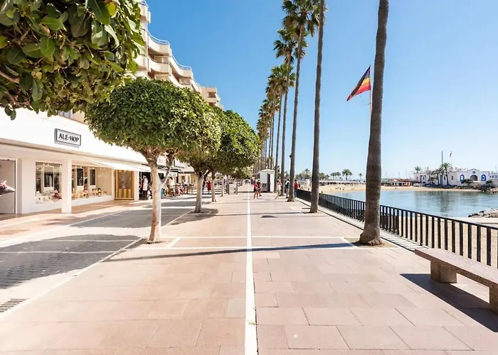 Beachfront With Stunning Sea Views Apartment Marbella