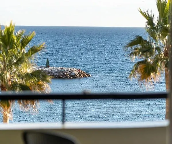 Beachfront With Stunning Sea Views